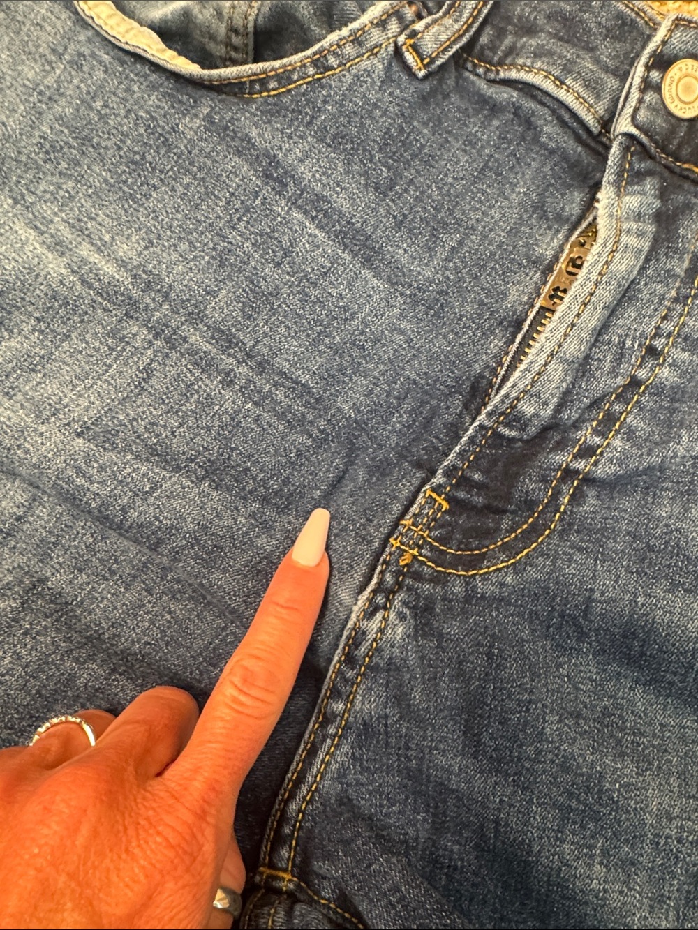 LUCKY BRAND Classic men's Blue Straight-Leg Jeans SZ 34"X32" - Picture 5 of 9